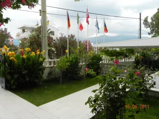 Akçay Merkezde 22 Odalı 60 Kişi Kapasiteli Faal Durumda Otel