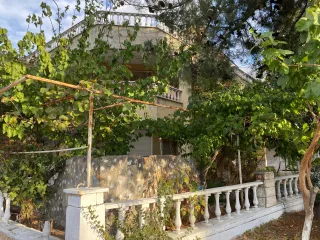 SABRİ PINARBAŞI'dan AKÇAY YENİMAHALLE'de SATILIK MÜSTAKİL EV