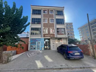 SABRİ PINARBAŞI'dan EDREMİT SANAYİ 'de SATILIK YATIRIMLIK DÜKKAN