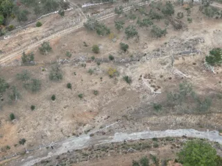 SABRİ PINARBAŞI 'dan EDREMİT YAYLA ÖNÜN'de SATILIK ZEYTİNLİK
