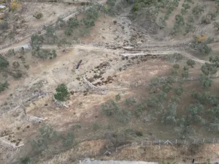 SABRİ PINARBAŞI 'dan EDREMİT YAYLA ÖNÜN'de SATILIK ZEYTİNLİK