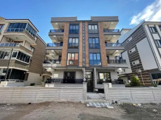 SABRİ PINARBAŞI GAYRİMENKUL'den ALTINKUM'da SATILIK SIFIR 2+1 DAİRE