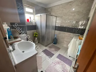 SABRİ PINARBAŞI'dan AKÇAY MERKEZ'de SATILIK MASRAFSIZ DUBLEKS DAİRE