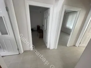 SABRİ PINARBAŞI 'dan AKÇAY MERKEZ'de SATILIK 2+1 GENİŞ KULLANIMLI DAİRE