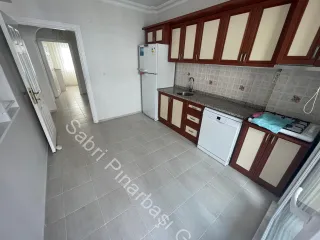 SABRİ PINARBAŞI 'dan AKÇAY MERKEZ'de SATILIK 2+1 GENİŞ KULLANIMLI DAİRE
