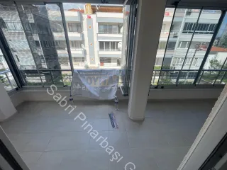 SABRİ PINARBAŞI 'dan AKÇAY MERKEZ'de SATILIK 2+1 GENİŞ KULLANIMLI DAİRE