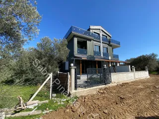 SABRİ PINARBAŞI'dan ZEYTİNLİ'de SATILIK SIFIR 4+1 LÜKS VİLLA