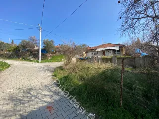 SABRİ PINARBAŞI'dan EDREMİT YOLÖREN'de SATILIK KÖŞE ARSA