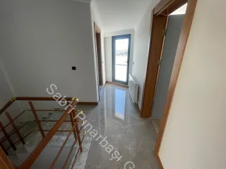 SABRİ PINARBAŞI'dan İKİZÇAY'da SATILIK SIFIR ÇAY MANZARALI DUBLEKS DAİRE