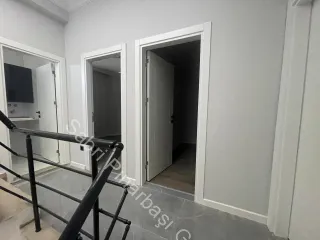 SABRİ PINARBAŞI'dan GÜRE'de SATILIK SIFIR VİLLA (DAİRE TAKASINA AÇIK)