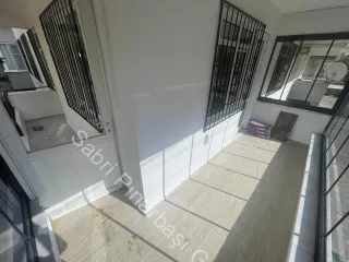 SABRİ PINARBAŞI'dan AKÇAY MERKEZ'de SATILIK GİRİŞ KAT 2+1 DAİRE