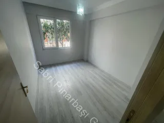 SABRİ PINARBAŞI'dan AKÇAY MERKEZ'de SATILIK GİRİŞ KAT 2+1 DAİRE