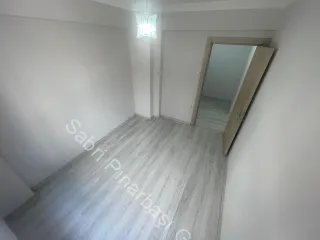 SABRİ PINARBAŞI'dan AKÇAY MERKEZ'de SATILIK GİRİŞ KAT 2+1 DAİRE