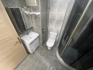 SABRİ PINARBAŞI'dan AKÇAY MERKEZ'de SATILIK GİRİŞ KAT 2+1 DAİRE