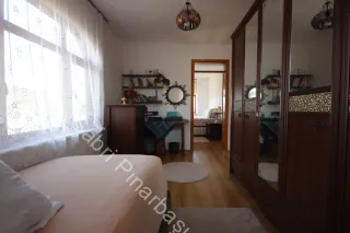 SABRİ PINARBAŞI'dan KIZILKEÇİLİ'de SATILIK 1400m2 ARSA İÇİNDE MÜSTAKİL EV