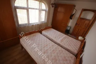 SABRİ PINARBAŞI'dan KIZILKEÇİLİ'de SATILIK 1400m2 ARSA İÇİNDE MÜSTAKİL EV