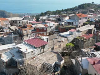 SABRİ PINARBAŞI'dan ASOSA YAKIN AHMETÇE KÖYÜNDE SATILIK TAŞ EV