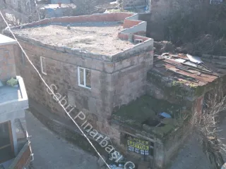 SABRİ PINARBAŞI'dan ASOSA YAKIN AHMETÇE KÖYÜNDE SATILIK TAŞ EV