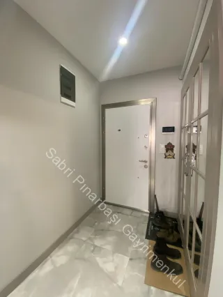 SABRİ PINARBAŞI'dan HAVUZLU SİTE İÇİNDE SATILIK 2+1 DAİRE