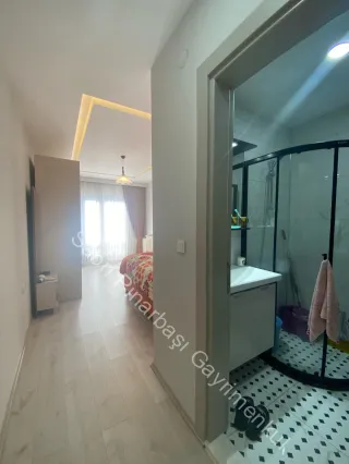 SABRİ PINARBAŞI'dan HAVUZLU SİTE İÇİNDE SATILIK 2+1 DAİRE