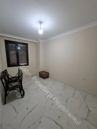 SABRİ PINARBAŞI'dan EDREMİT'te SATILIK 4 YILLIK 2+1 DAİRE