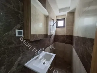 SABRİ PINARBAŞI'dan EDREMİT'te SATILIK 4 YILLIK 2+1 DAİRE