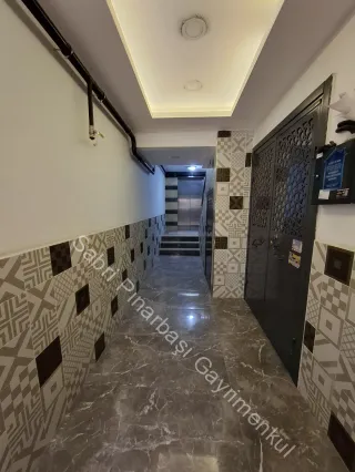 SABRİ PINARBAŞI'dan EDREMİT'te SATILIK 4 YILLIK 2+1 DAİRE