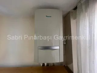 SABRİ PINARBAŞI'dan AKÇAY ÇARŞI'da SATILIK 2+1 DAİRE