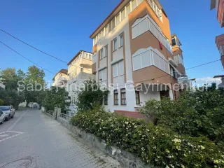 SABRİ PINARBAŞI'dan ALTINOLUK MERKEZ'de SATILIK KALORİFERLİ ARAKAT 2+1 DAİRE
