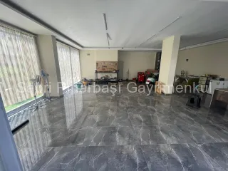 SABRİ PINARBAŞI'dan EDREMİT'te YATIRIMLIK SATILIK DÜKKAN