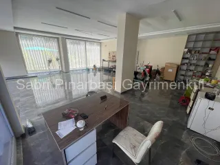 SABRİ PINARBAŞI'dan EDREMİT'te YATIRIMLIK SATILIK DÜKKAN