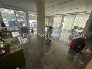 SABRİ PINARBAŞI'dan EDREMİT'te YATIRIMLIK SATILIK DÜKKAN
