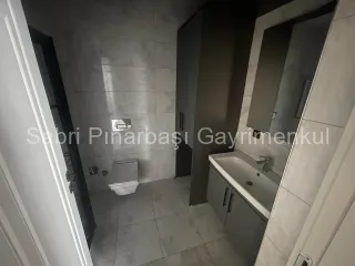 KADIKÖY'de ULTRA LÜKS SİTE İÇİNDE SATILIK 3+1 GENİŞ DAİRE