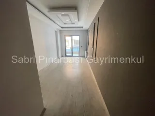 KADIKÖY'de ULTRA LÜKS SİTE İÇİNDE SATILIK 3+1 GENİŞ DAİRE