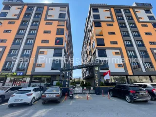 KADIKÖY'de ULTRA LÜKS SİTE İÇİNDE SATILIK 3+1 GENİŞ DAİRE