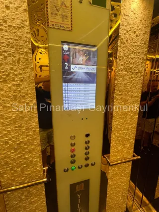 KADIKÖY'de ULTRA LÜKS SİTE İÇİNDE SATILIK 3+1 GENİŞ DAİRE