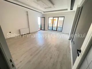 KADIKÖY'de ULTRA LÜKS SİTE İÇİNDE SATILIK 3+1 GENİŞ DAİRE