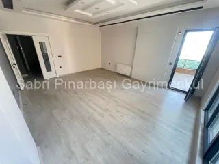 KADIKÖY'de ULTRA LÜKS SİTE İÇİNDE SATILIK 3+1 GENİŞ DAİRE