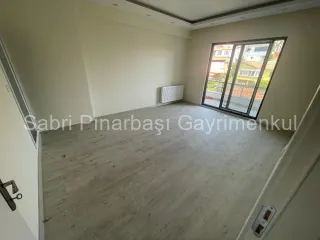 SABRİ PINARBAŞI'dan EDREMİT'te SATILIK ARAKAT ÖNCEPHE 1+1 DAİRE