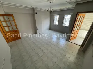 SABRİ PINARBAŞI'dan ZEYTİNLİ'de SATILIK ARAKAT 2+1 DAİRE