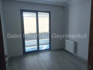 SABRİ PINARBAŞI'dan EDREMİT'te SATILIK FIRSAT 1+1 DAİRE