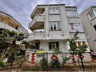 SABRİ PINARBAŞI 'dan AKÇAY'da SATILIK 3+1 YÜKSEK GİRİŞ DAİRE