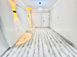 SABRİ PINARBAŞI 'dan AKÇAY'da SATILIK 3+1 YÜKSEK GİRİŞ DAİRE