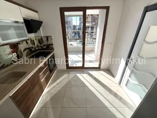 SABRİ PINARBAŞI'daN ALTINKUM'da SATILIK YÜKSEK GİRİŞ ÖNCEPHE 2+1 DAİRE