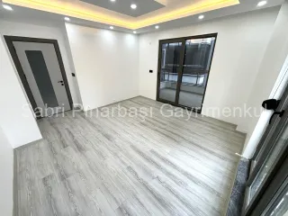 SABRİ PINARBAŞI'daN ALTINKUM'da SATILIK SIFIR EBEVEYN BANYOLU 2+1 DAİRE