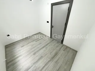 SABRİ PINARBAŞI'daN ALTINKUM'da SATILIK SIFIR EBEVEYN BANYOLU 2+1 DAİRE
