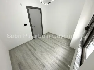 SABRİ PINARBAŞI'daN ALTINKUM'da SATILIK SIFIR EBEVEYN BANYOLU 2+1 DAİRE