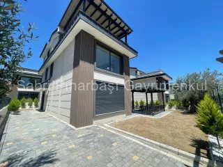 SABRİ PINARBAŞI'dan GÜRE'de SATILIK ULTRA LÜKS MÜSTAKİL HAVUZLU VİLLA
