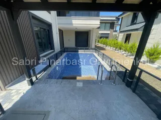 SABRİ PINARBAŞI'dan GÜRE'de SATILIK ULTRA LÜKS MÜSTAKİL HAVUZLU VİLLA