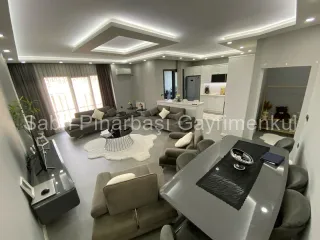 SABRİ PINARBAŞI'dan EDREMİT'te SATILIK LÜKS DAİRE